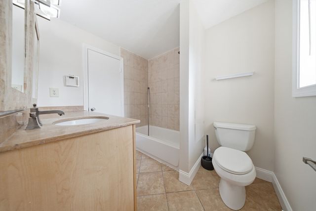 10 Erick Rd 32, Mansfield, MA 02048