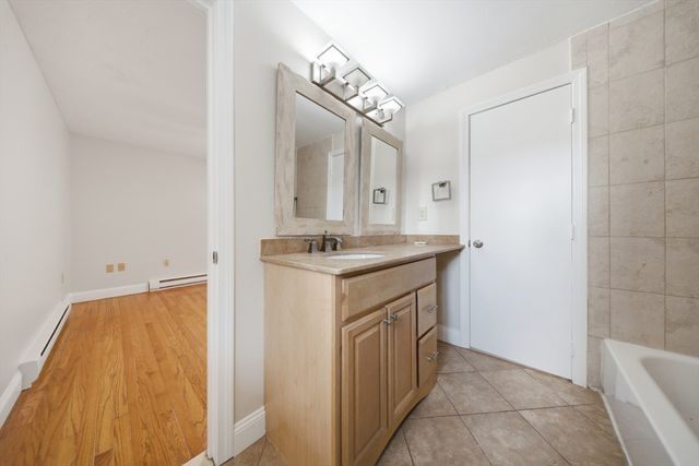 10 Erick Rd 32, Mansfield, MA 02048