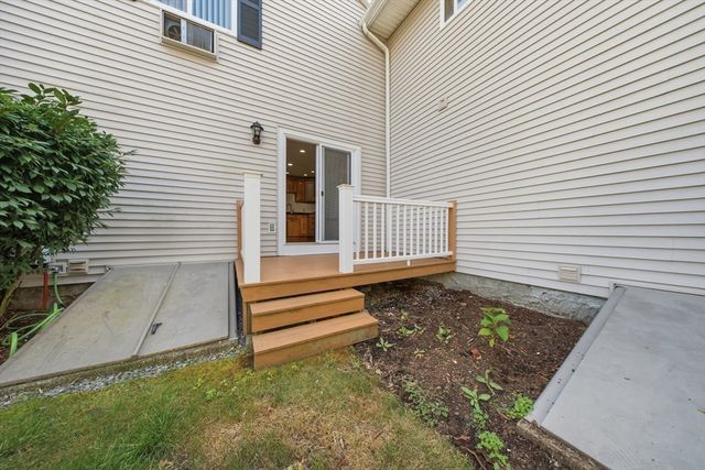 10 Erick Rd 32, Mansfield, MA 02048