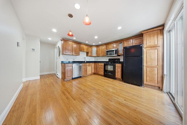 10 Erick Rd 32, Mansfield, MA 02048