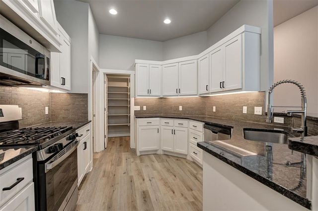 2820 Summit Crossing Parkway, Norman, OK 73071