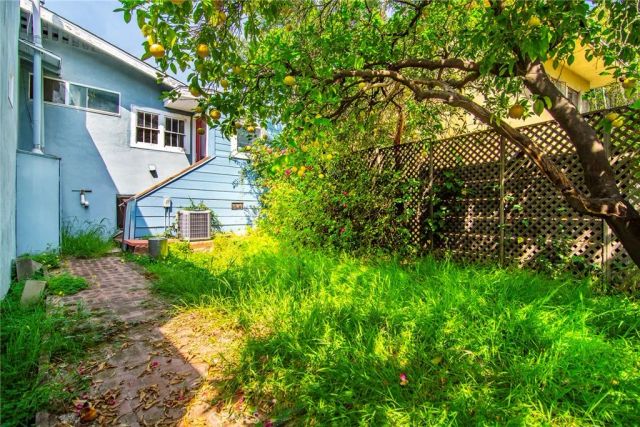 3036 Surry Street, Los Angeles, CA 90027