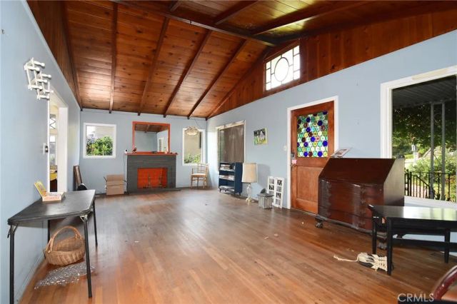 3036 Surry Street, Los Angeles, CA 90027