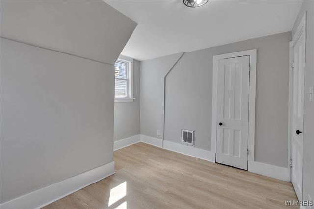 28 Pooley Place, Buffalo, NY 14213