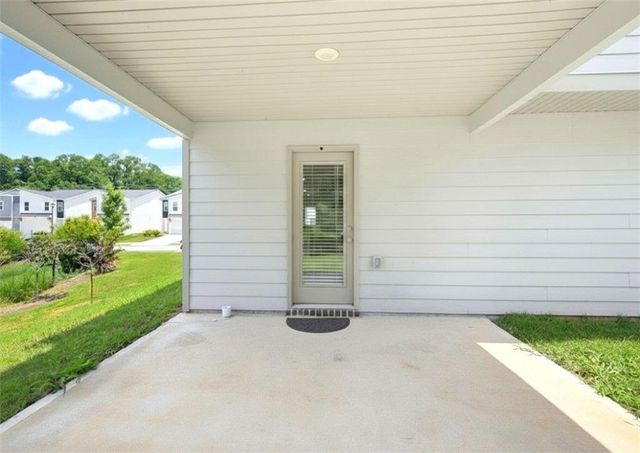 3274 SW Stonewall Lane, South Fulton, GA 30349