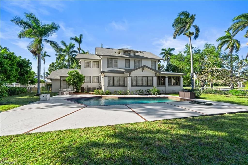 3235 Avocado DR, FORT MYERS, FL 33901 — exterior