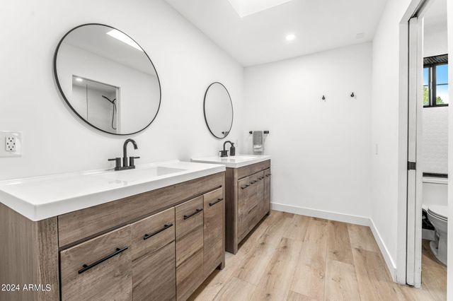 7113 E MCDONALD Drive, Paradise Valley, AZ 85253