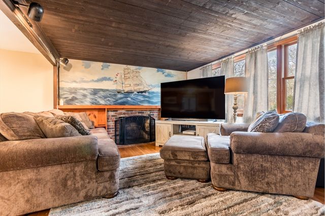 236 Freemans Way, Brewster, MA 02631