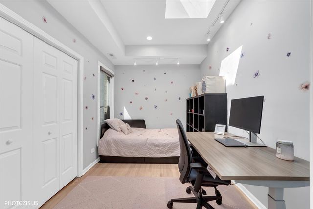 2919 N SOUTHPORT Avenue 4, Chicago, IL 60657