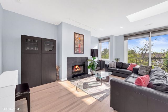 2919 N SOUTHPORT Avenue 4, Chicago, IL 60657