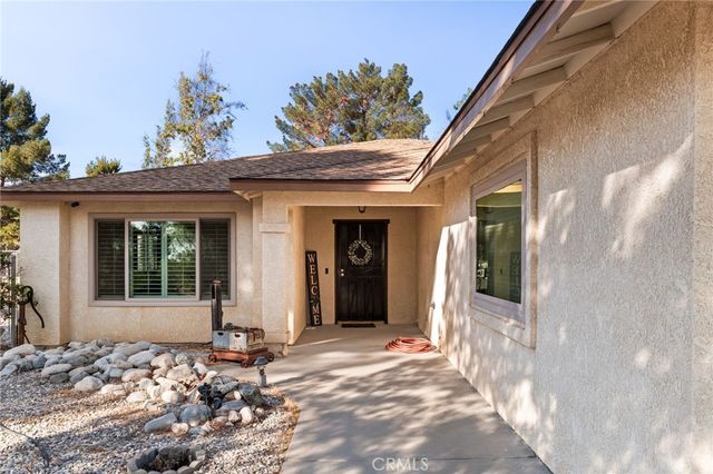 9554 Sunrise Court, Phelan, CA 92371