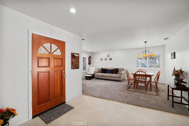 9554 Sunrise Court, Phelan, CA 92371