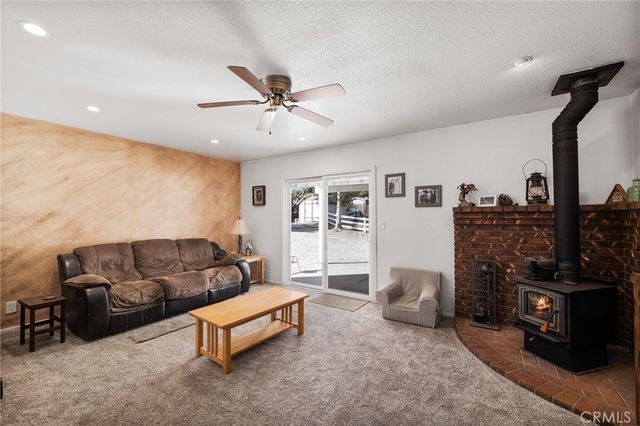 9554 Sunrise Court, Phelan, CA 92371