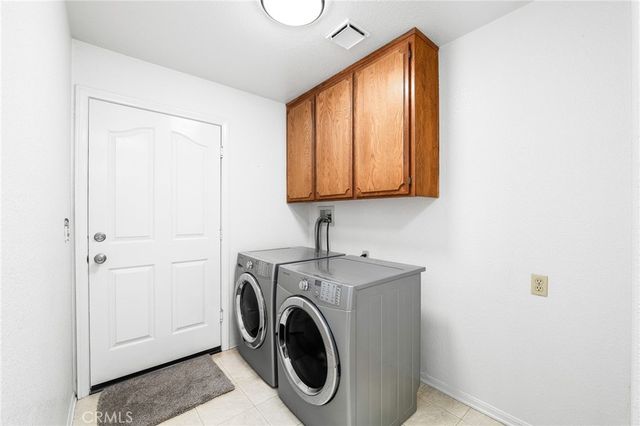 9554 Sunrise Court, Phelan, CA 92371