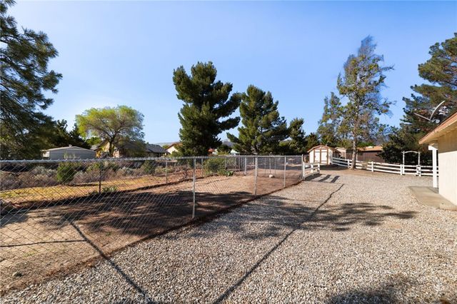 9554 Sunrise Court, Phelan, CA 92371