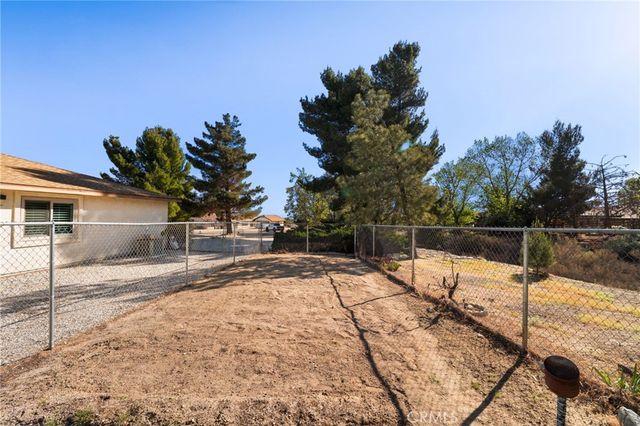 9554 Sunrise Court, Phelan, CA 92371