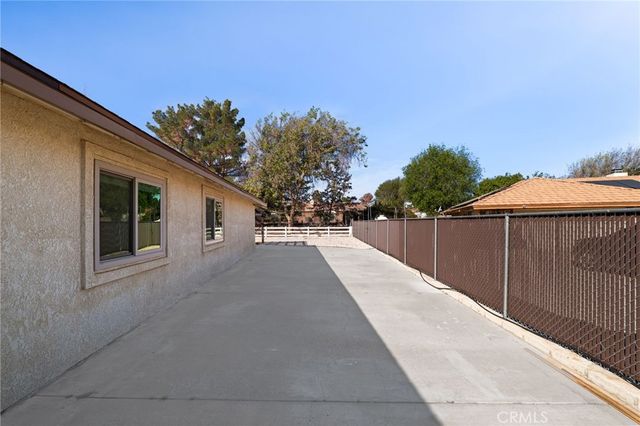 9554 Sunrise Court, Phelan, CA 92371