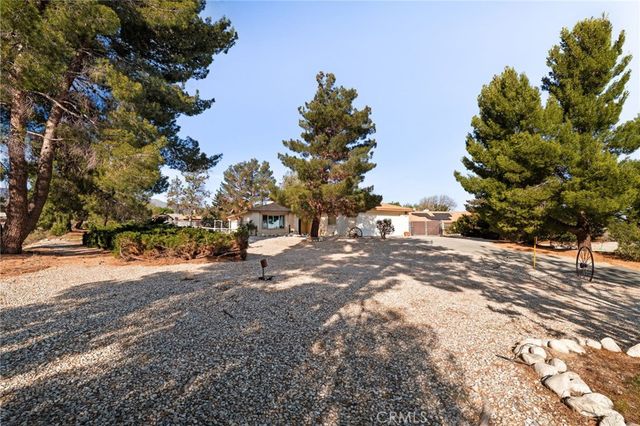 9554 Sunrise Court, Phelan, CA 92371