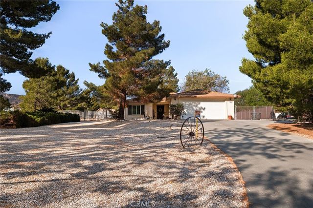 9554 Sunrise Court, Phelan, CA 92371