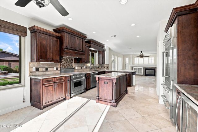 3448 E LOWELL Avenue, Gilbert, AZ 85297