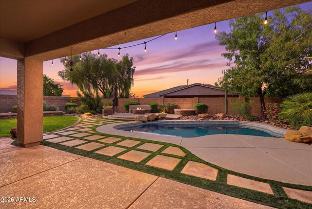 3448 E LOWELL Avenue, Gilbert, AZ 85297