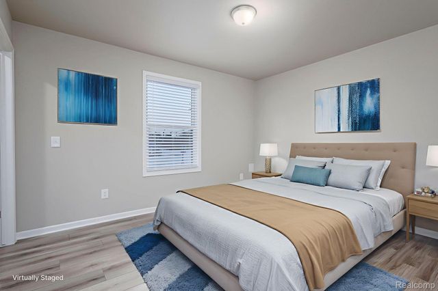 18754 14 mile road 22, Roseville, MI 48066