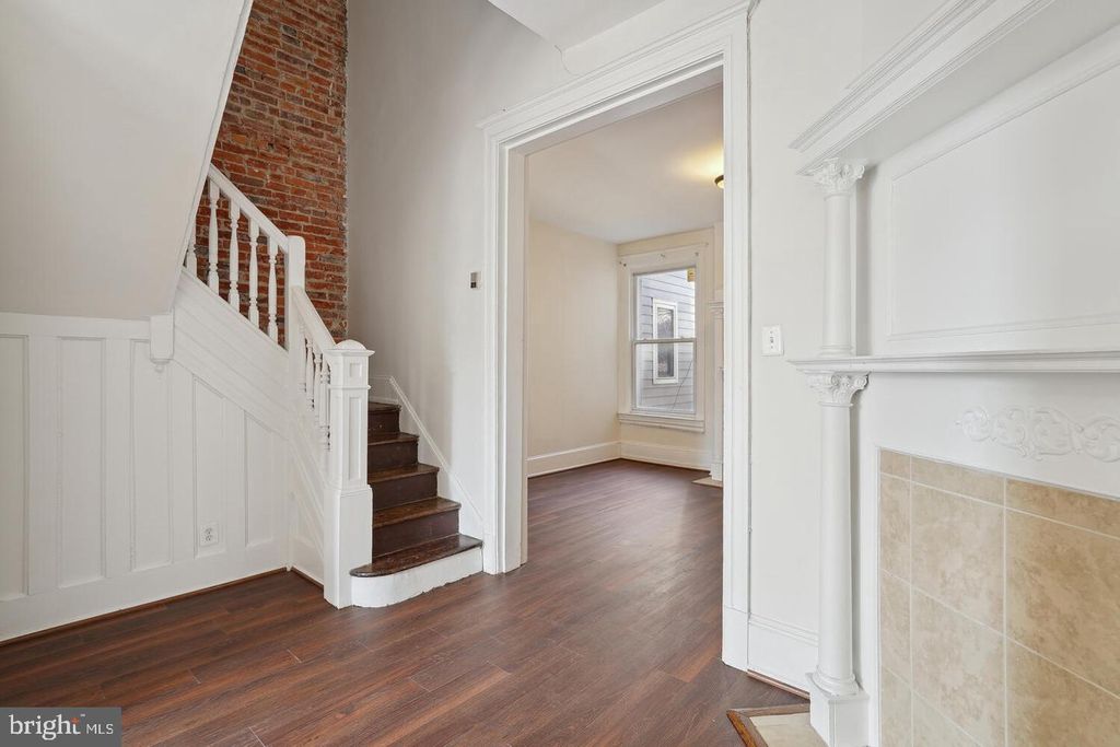 223 R ST NW, Washington, DC 20001