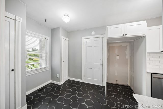 1307 S Quebec Avenue, Tulsa, OK 74112
