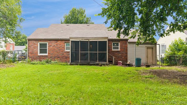 1307 S Quebec Avenue, Tulsa, OK 74112
