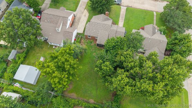 1307 S Quebec Avenue, Tulsa, OK 74112