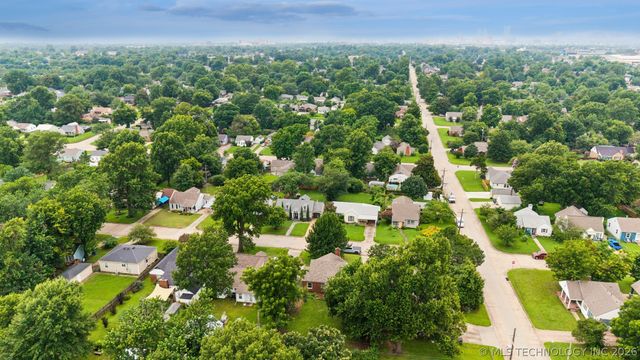 1307 S Quebec Avenue, Tulsa, OK 74112