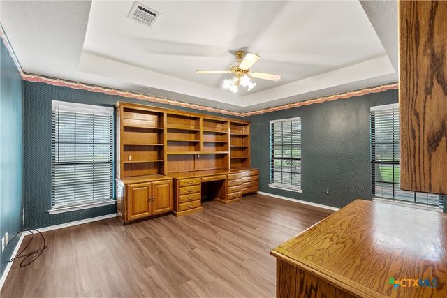 8216 Teakwood Drive, Woodway, TX 76712