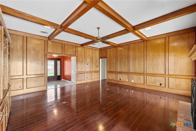 8216 Teakwood Drive, Woodway, TX 76712