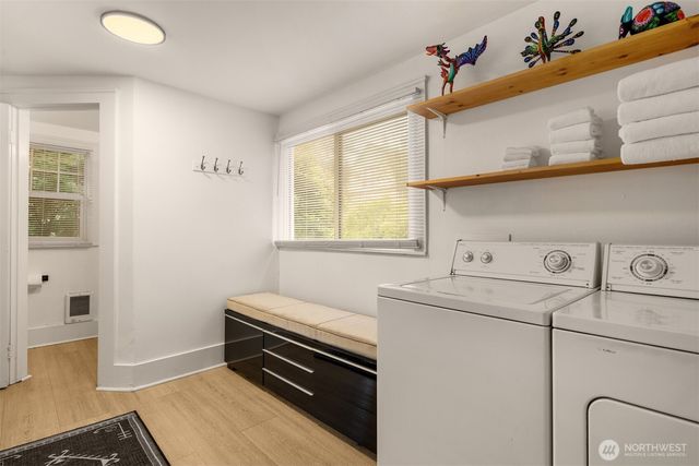 325 23rd Avenue E, Seattle, WA 98112