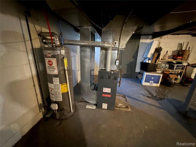 19336 Forrer Street, Detroit, MI 48235