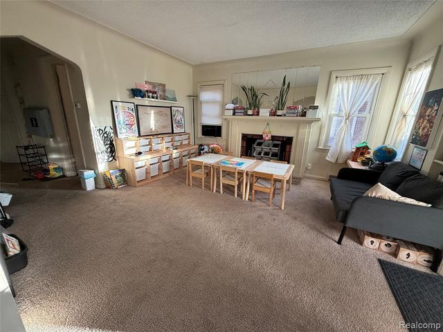 19336 Forrer Street, Detroit, MI 48235