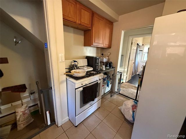 19336 Forrer Street, Detroit, MI 48235