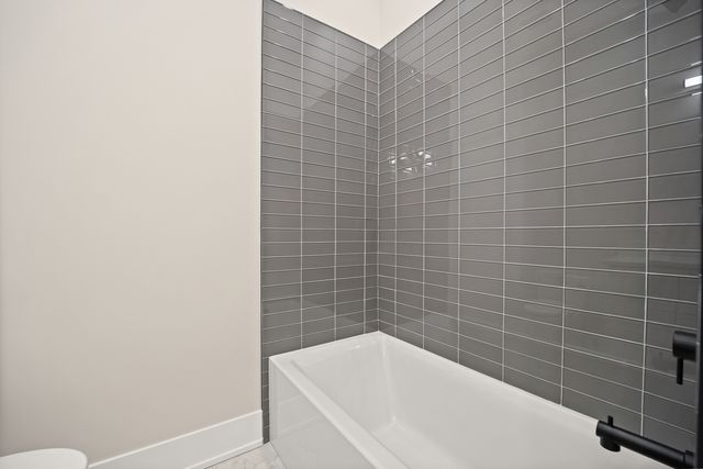 4353 N Richmond Avenue 3N, Chicago, IL 60618