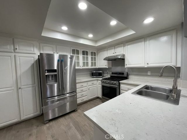 8 Clover 46, Irvine, CA 92604