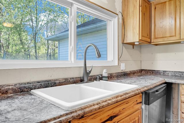 7054 Mccords Avenue, Alto, MI 49302
