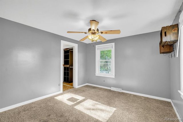 7054 Mccords Avenue, Alto, MI 49302