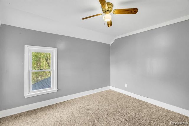 7054 Mccords Avenue, Alto, MI 49302