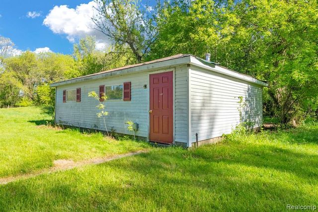 7054 Mccords Avenue, Alto, MI 49302