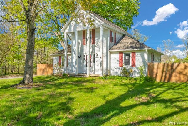 7054 Mccords Avenue, Alto, MI 49302