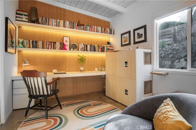 2218 Silver Ridge, Los Angeles, CA 90039