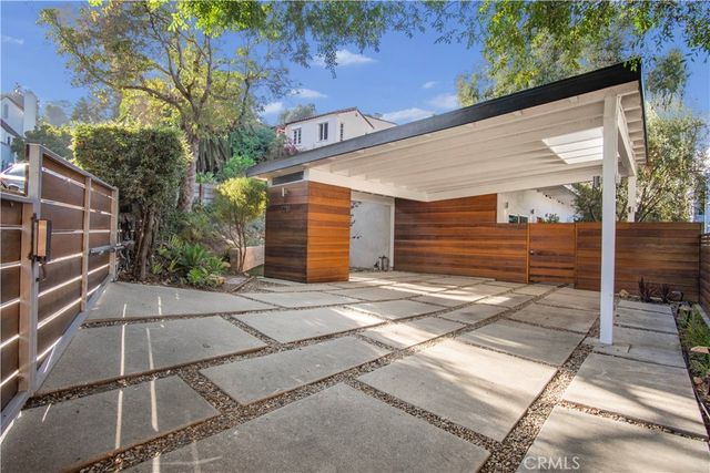 2218 Silver Ridge, Los Angeles, CA 90039