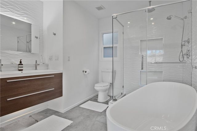 2218 Silver Ridge, Los Angeles, CA 90039