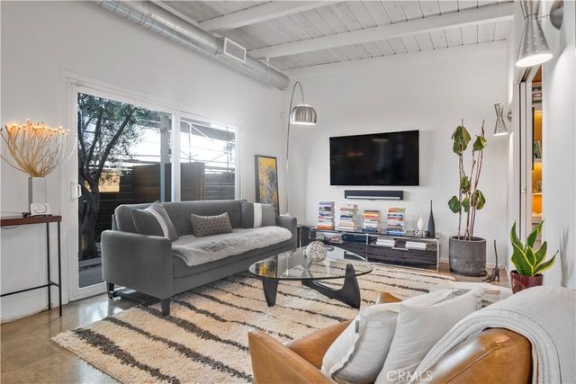 2218 Silver Ridge, Los Angeles, CA 90039