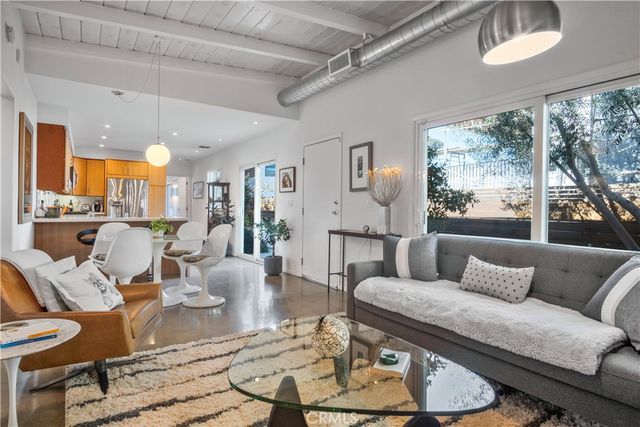 2218 Silver Ridge, Los Angeles, CA 90039