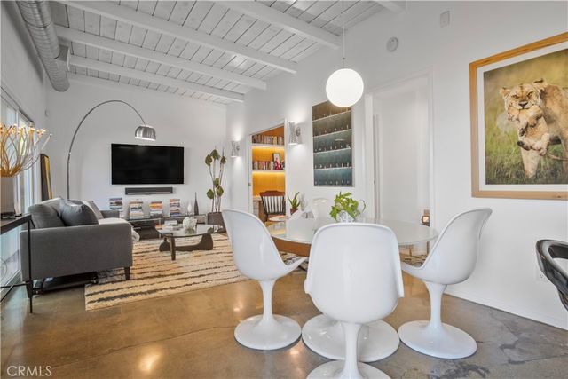 2218 Silver Ridge, Los Angeles, CA 90039